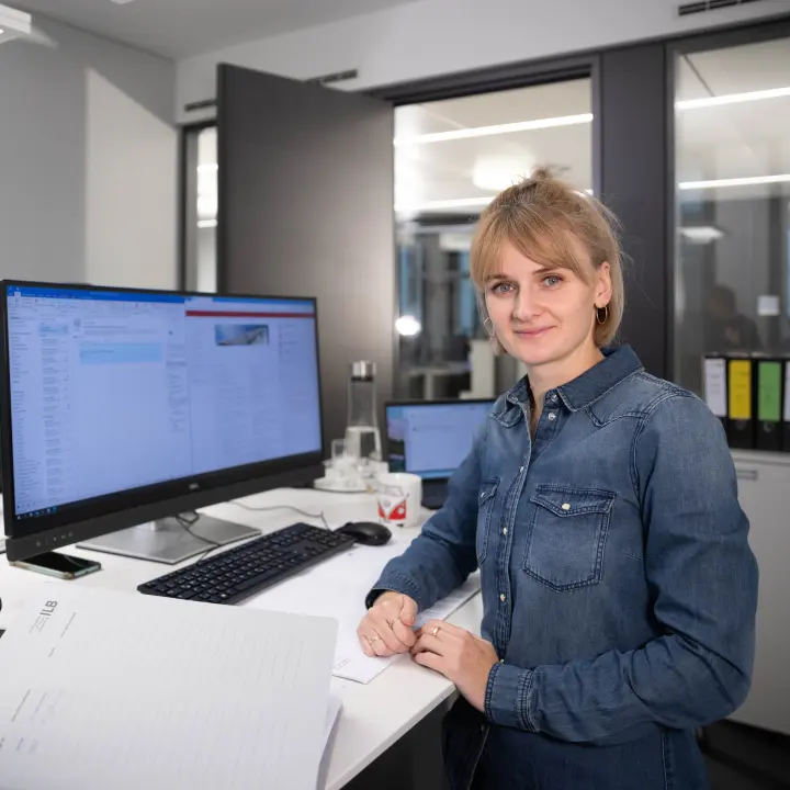 Büroplatz ILB mit zwei Mitarbeitern