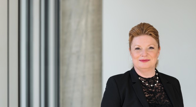 Kerstin Jöntgen, Mitglied des Vorstandes