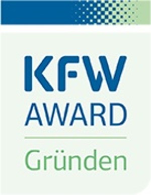 Logoschriftzug KfW AWARD Grüdnen : blaue schrift auf hellgrünem Untergrund
